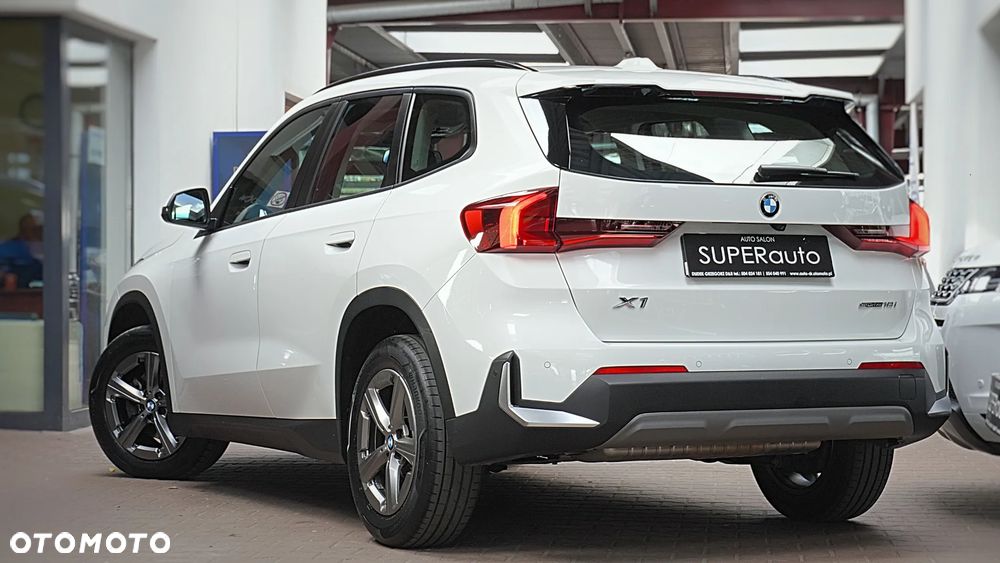 BMW X1 sDrive18i - 8