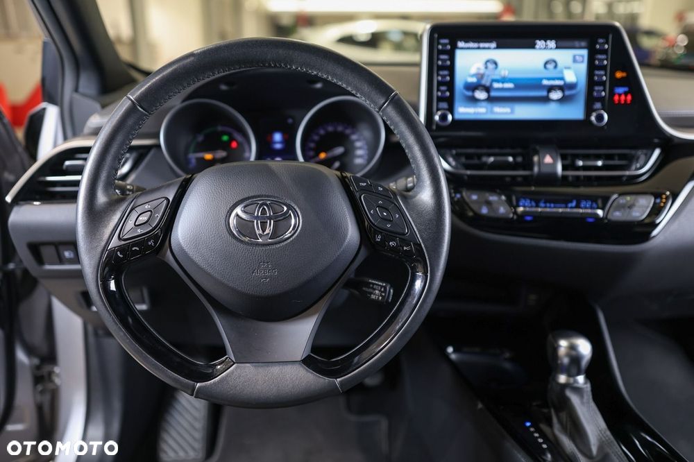 Toyota C-HR - 16