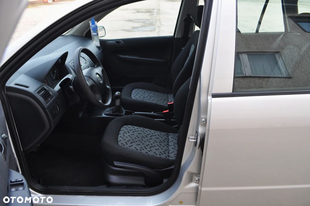 Skoda Fabia - 20