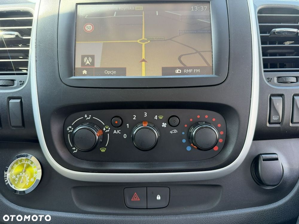 Opel Vivaro - 17