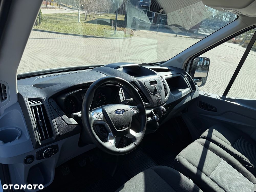 Ford Transit - 20