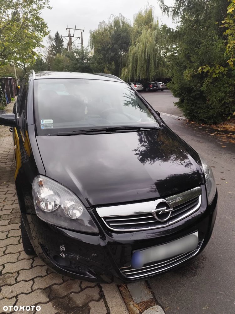 Opel Zafira 1.8 Sport - 1