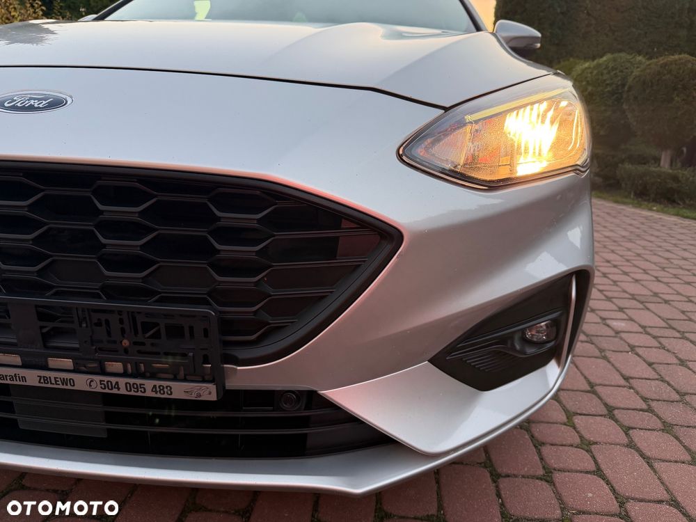 Ford Focus 1.5 EcoBlue Start-Stopp-System ST-LINE - 10