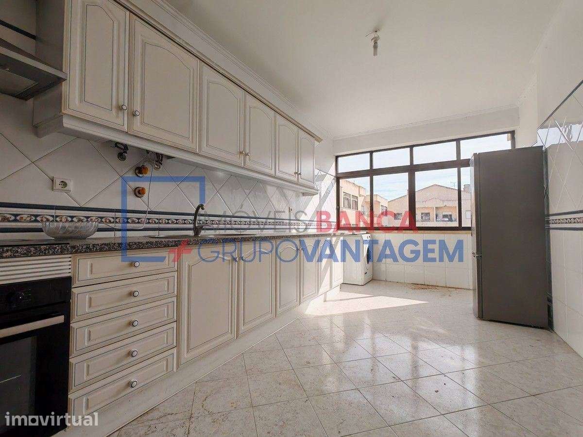 APARTAMENTO T4 SANTARÉM - Grande imagem: 4/16