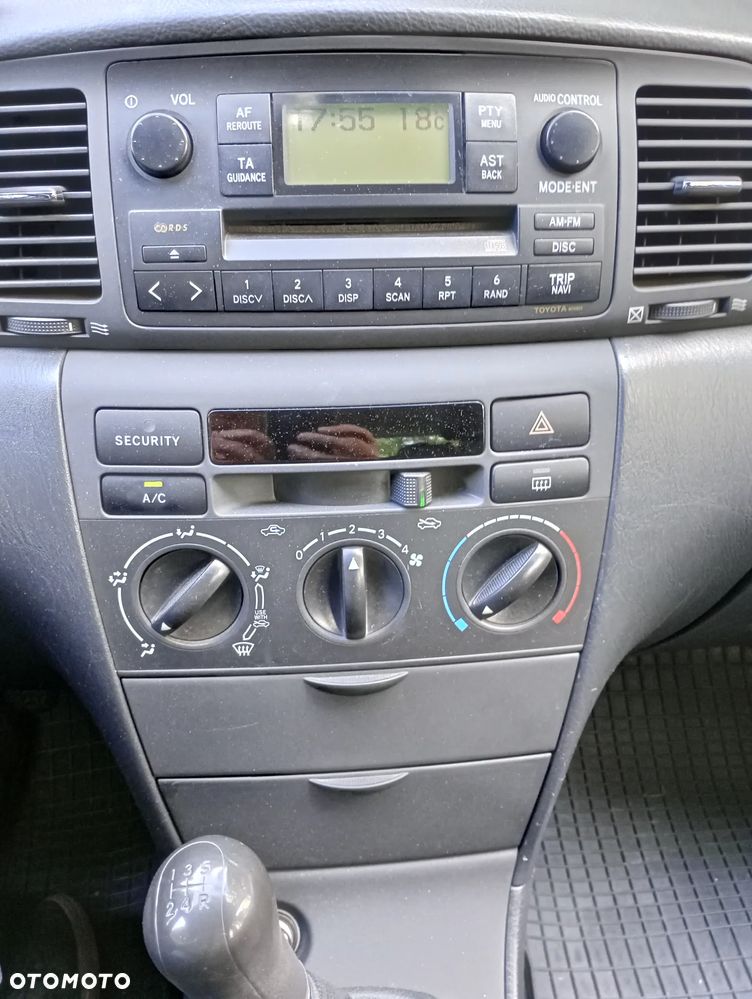 Toyota Corolla 1.6 VVT-i Terra Polaris - 16