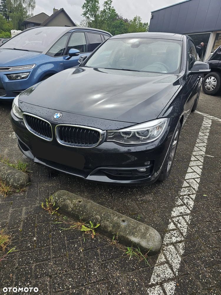 BMW Seria 3 318d Luxury Line - 4