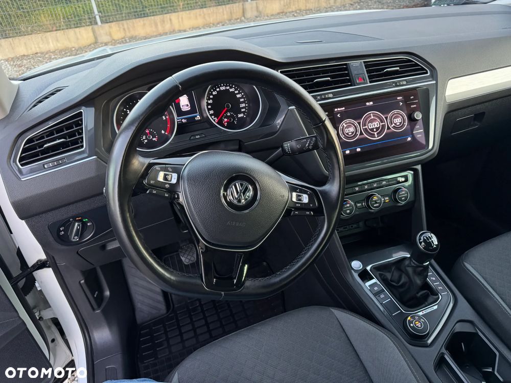 Volkswagen Tiguan 2.0 TDI BMT SCR 4Mot Comfortline - 38
