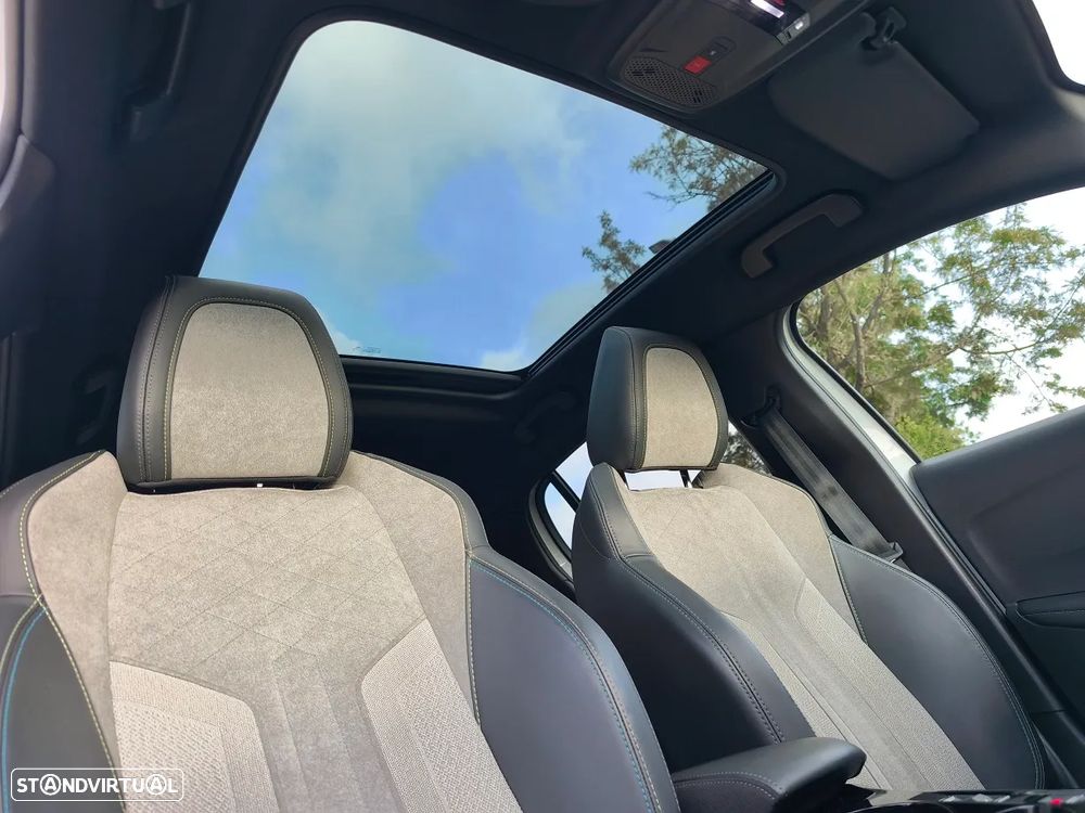 Peugeot e-208 GT+ - 9