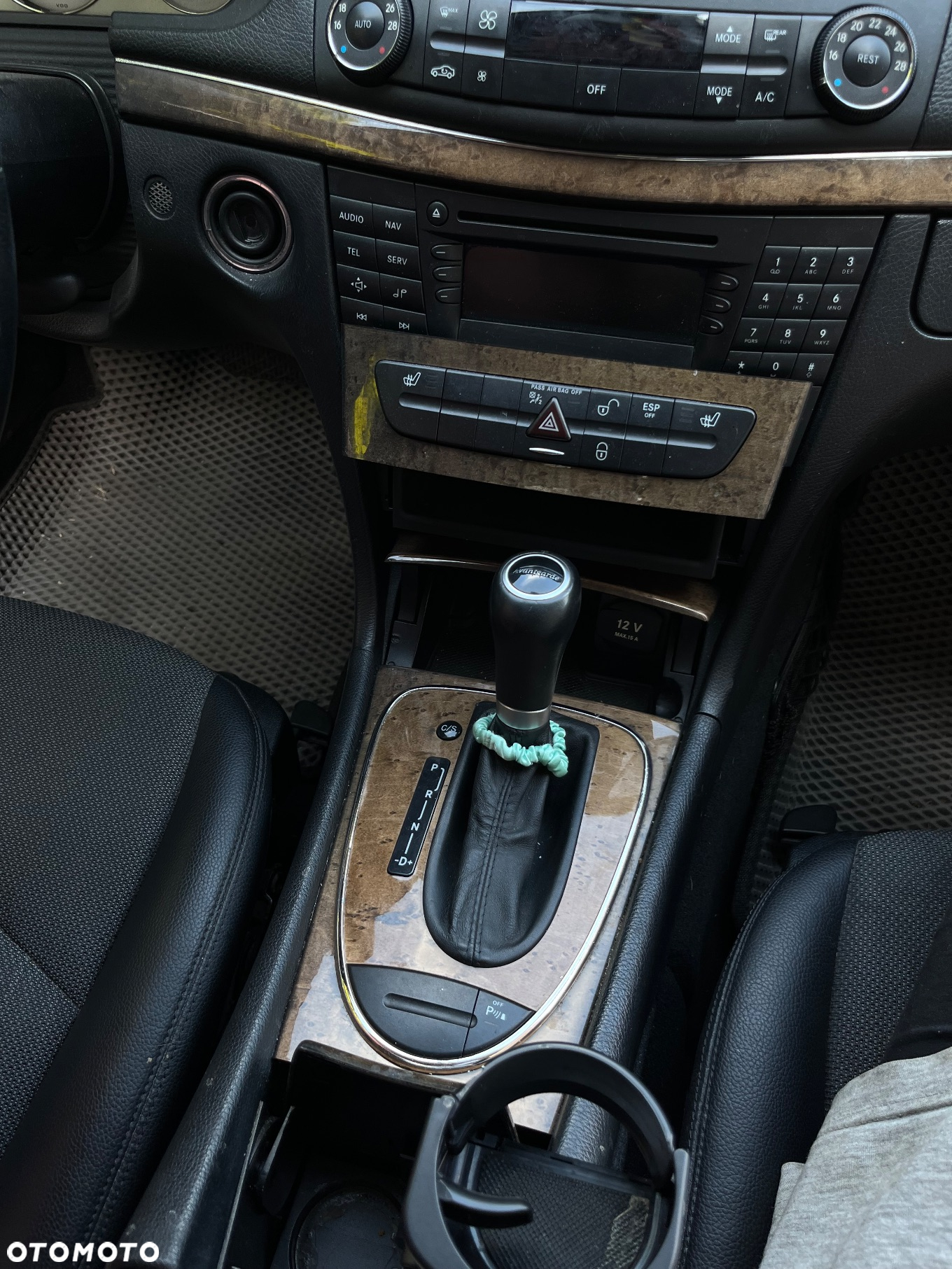 Mercedes-Benz Klasa E - 12