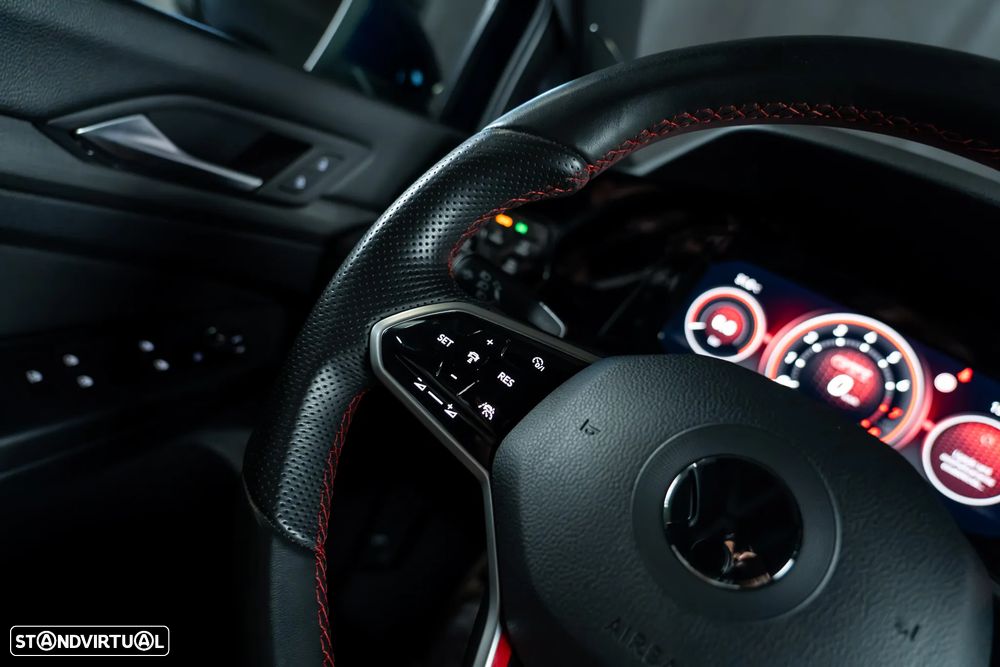 VW Golf 2.0 TSI GTI Clubsport DSG - 11