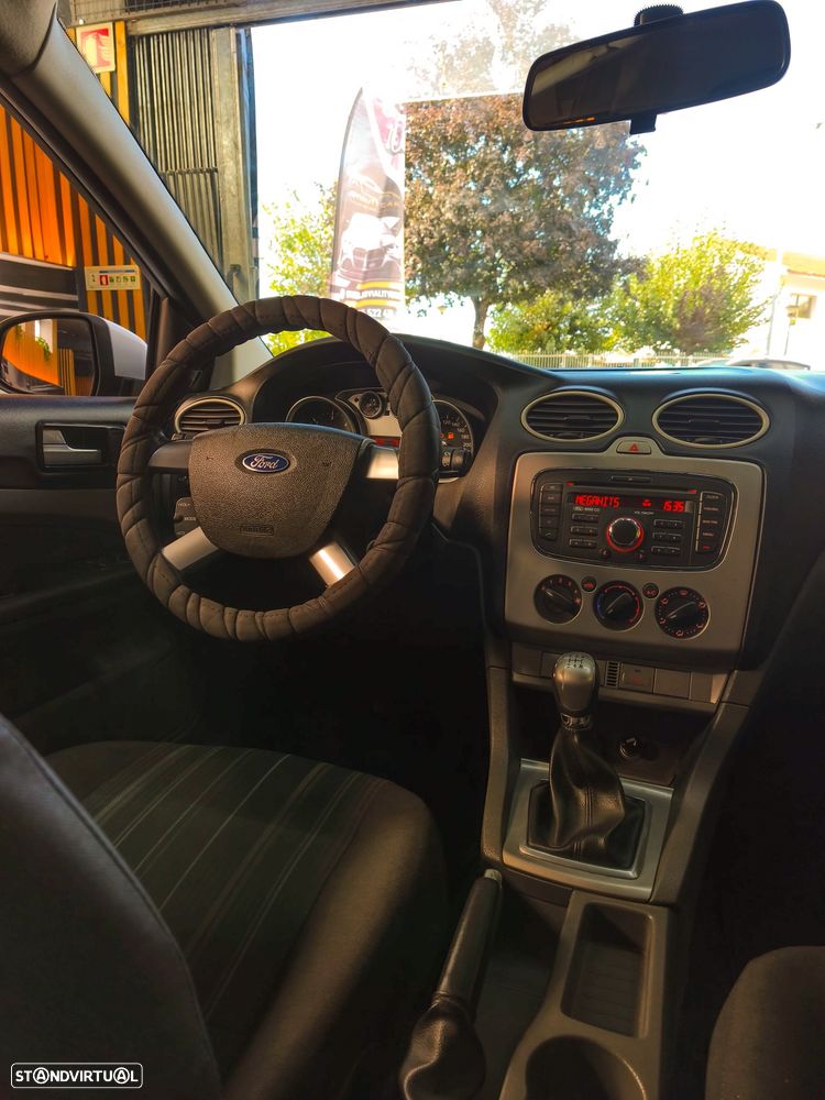 Ford Focus 1.6 TDCi ECOnetic - 10