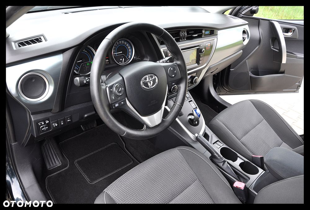 Toyota Auris - 6