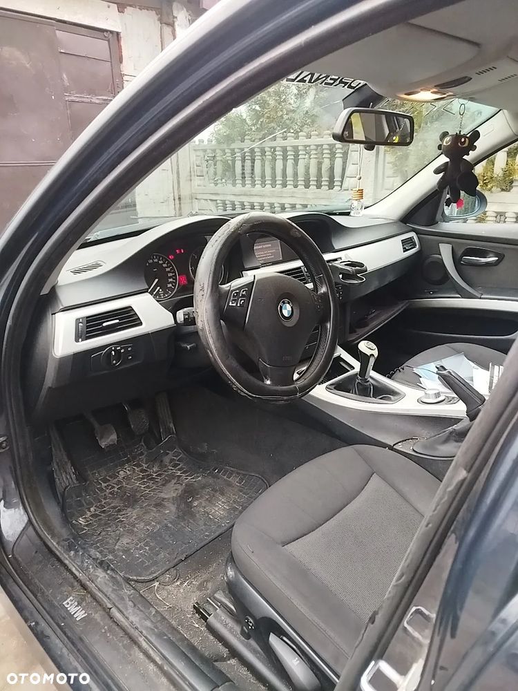 Na części BMW E91 - 3