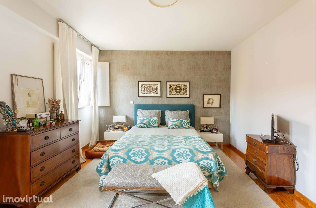 Moradia T6 com garagem, junto à Embaixada de França, Lisboa - Grande imagem: 4/35