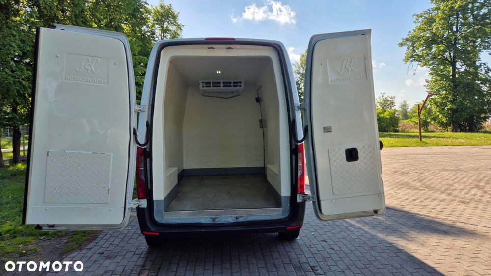 Mercedes-Benz Sprinter - 18