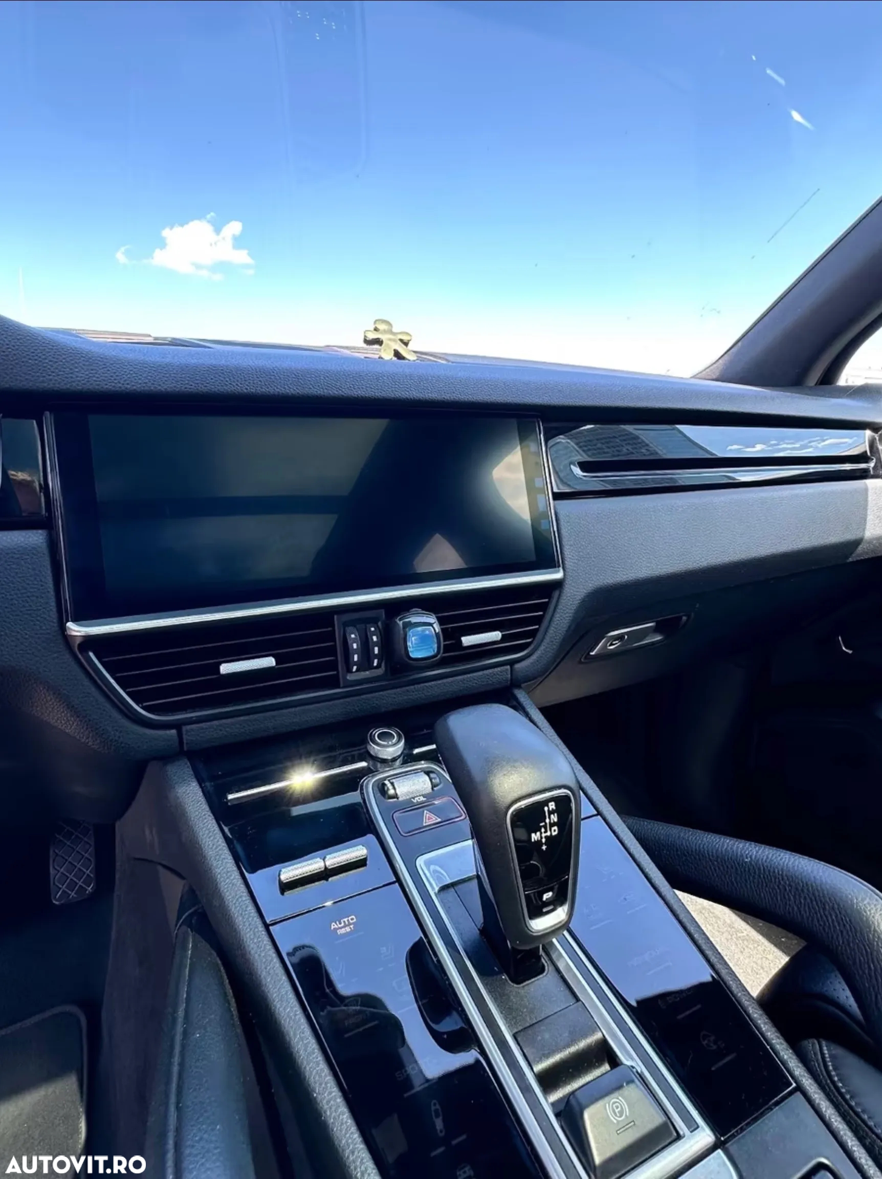 Porsche Cayenne Tiptronic S - 12