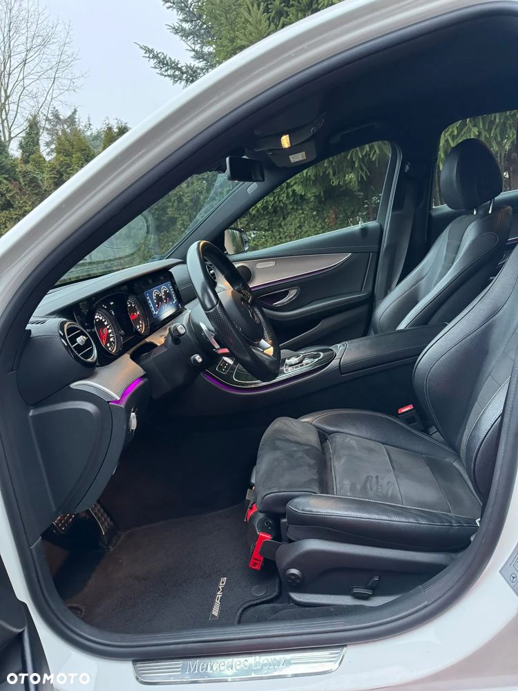 Mercedes-Benz Klasa E 220 d 4-Matic 9G-TRONIC - 12