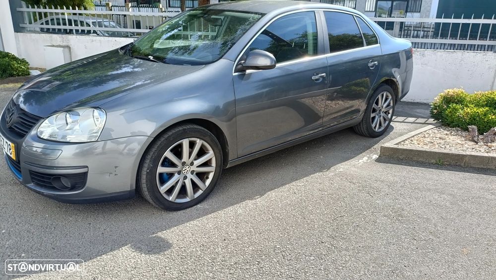 VW Jetta - 5