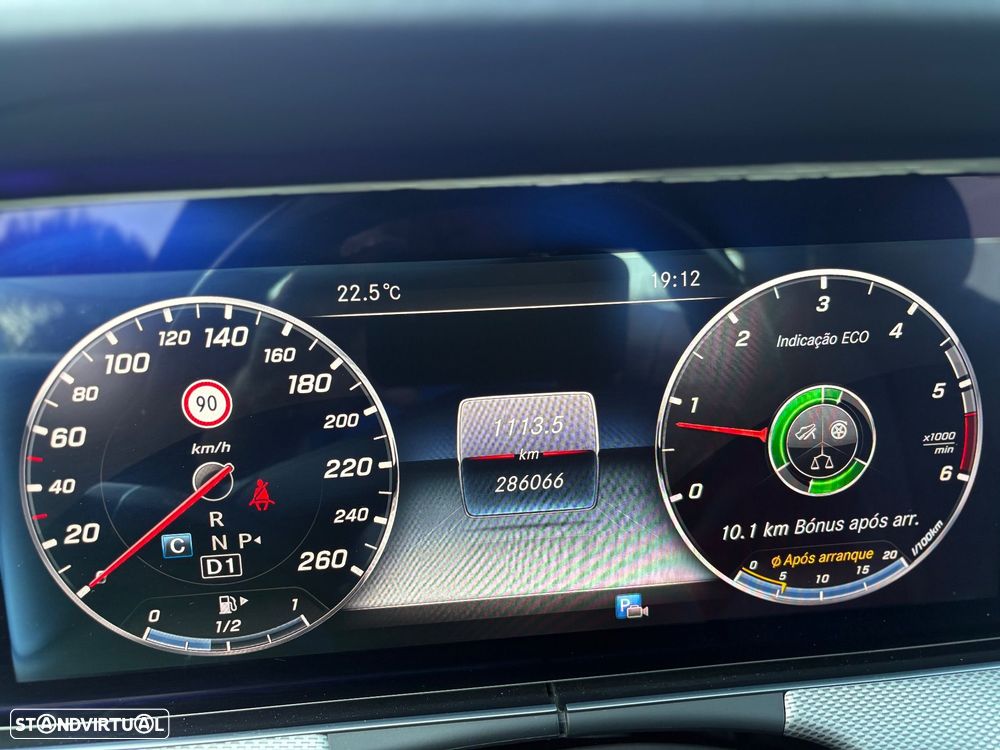 Mercedes-Benz E 220 d Avantgarde - 2