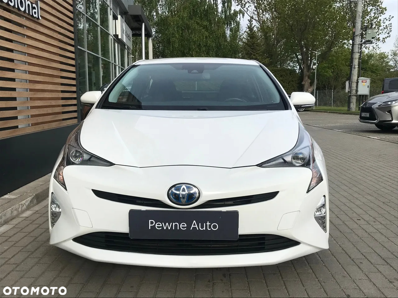 Toyota Prius 1.8 Hybrid Premium - 10