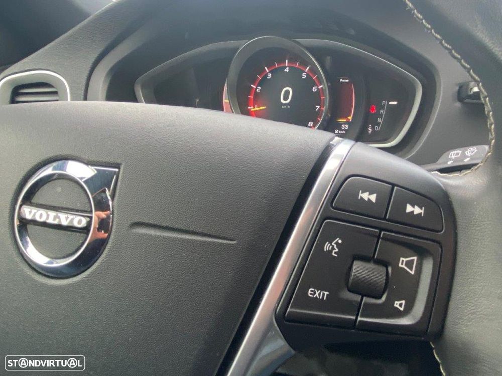 Volvo V40 1.5 T3 Sport Edition R Geartronic - 24