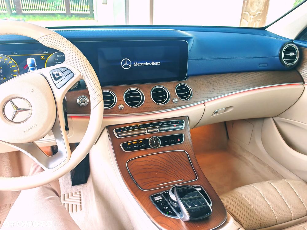 Mercedes-Benz Klasa E 220 d 9G-TRONIC - 3