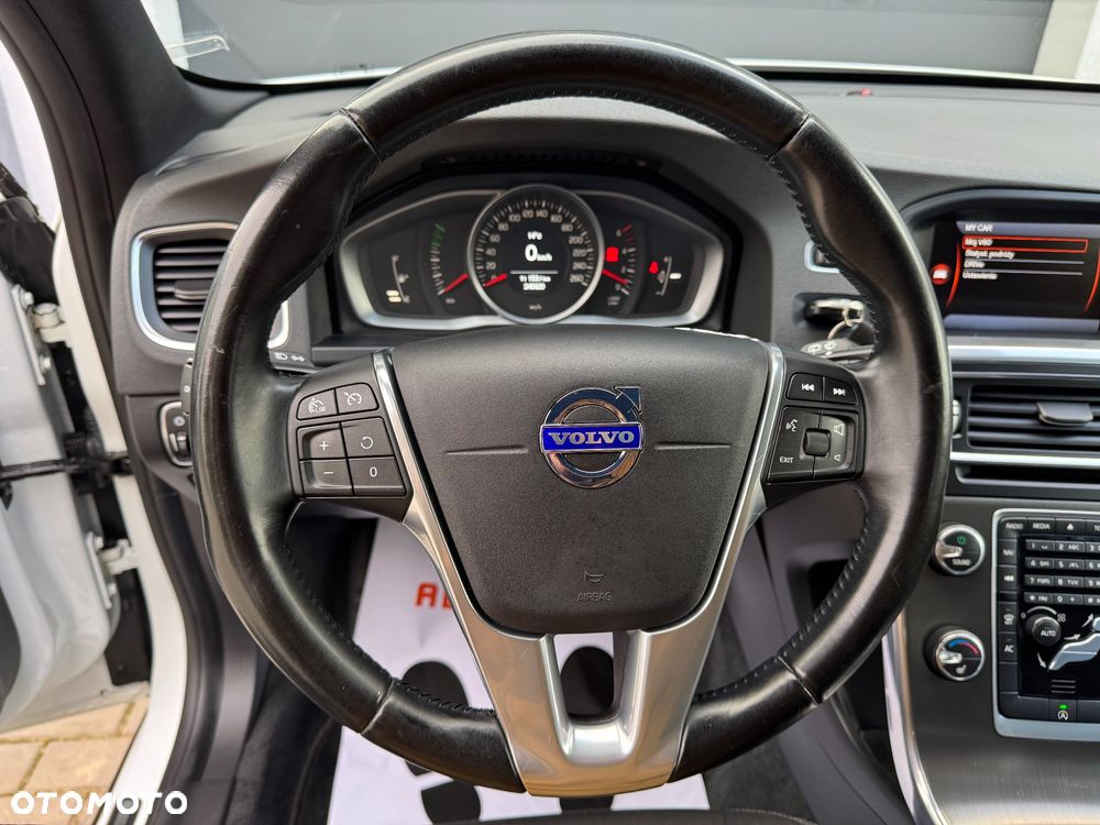 Volvo V60 D3 Momentum - 23
