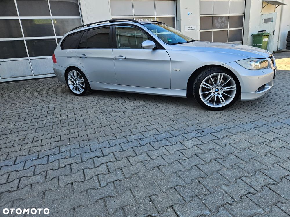 BMW Seria 3 320d DPF - 8