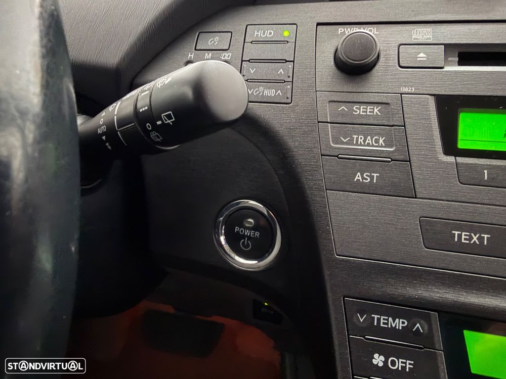 Toyota Prius 1.8 Premium - 12