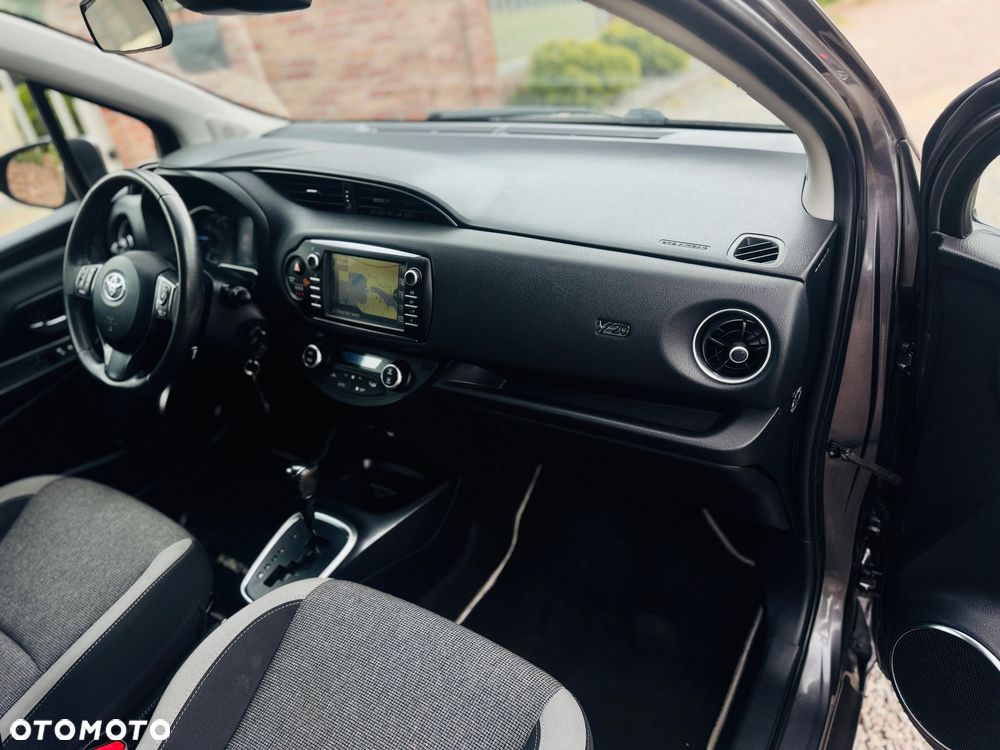 Toyota Yaris Hybrid 1.5 Executive - 13
