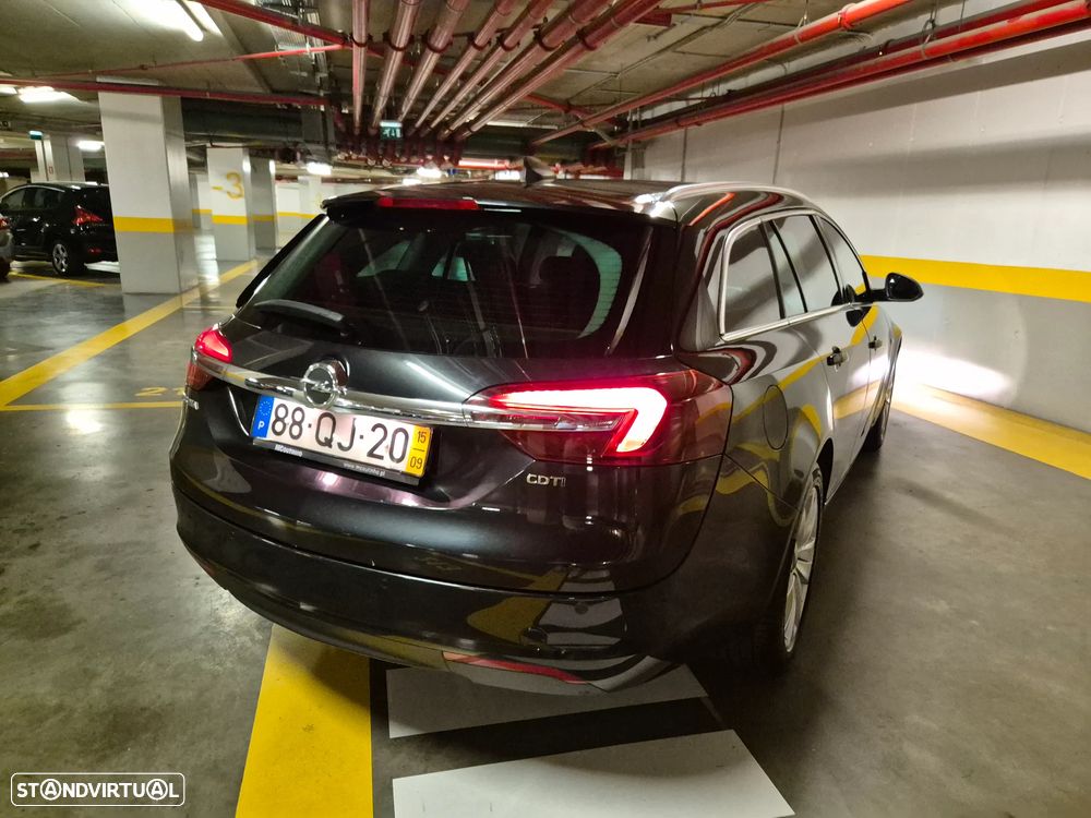 Opel Insignia Sports Tourer 1.6 CDTi Cosmo S/S — fotografia 12