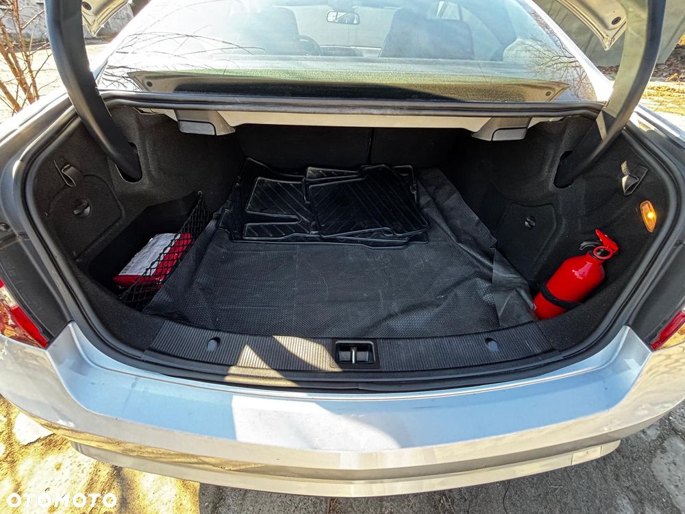 Mercedes-Benz Klasa E - 8