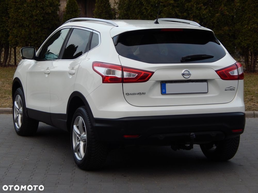 Nissan Qashqai 1.6 DCi ALL-MODE 4x4i TEKNA - 4