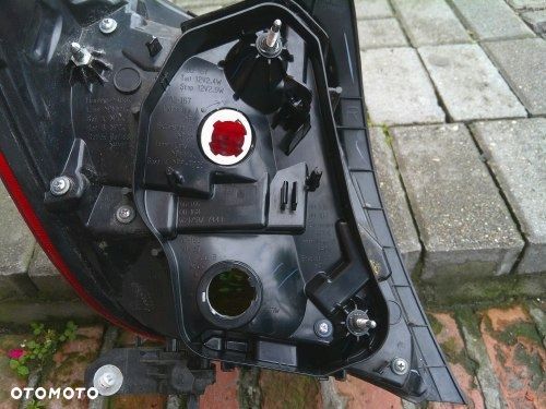 TOYOTA YARIS 3 III LIFT 14-17 PRAWA TYLNA LAMPA ORYGINAŁ - 6
