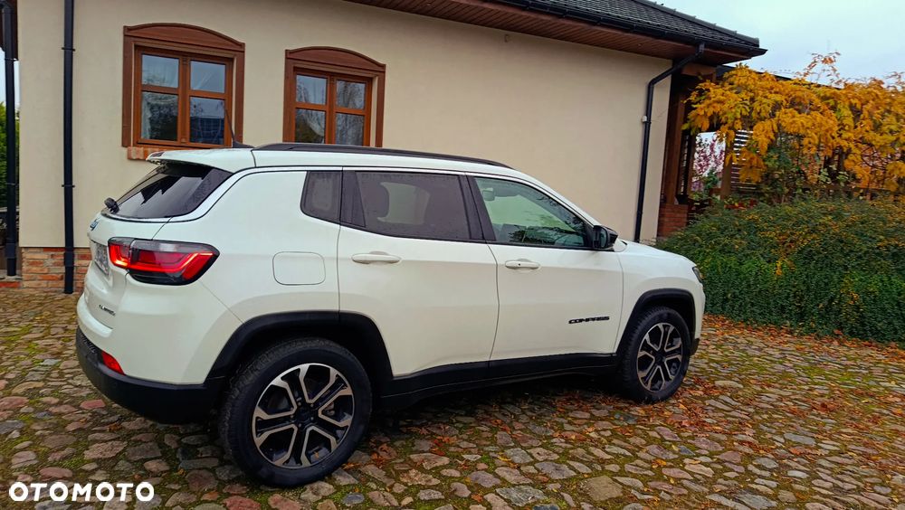 Jeep Compass - 22