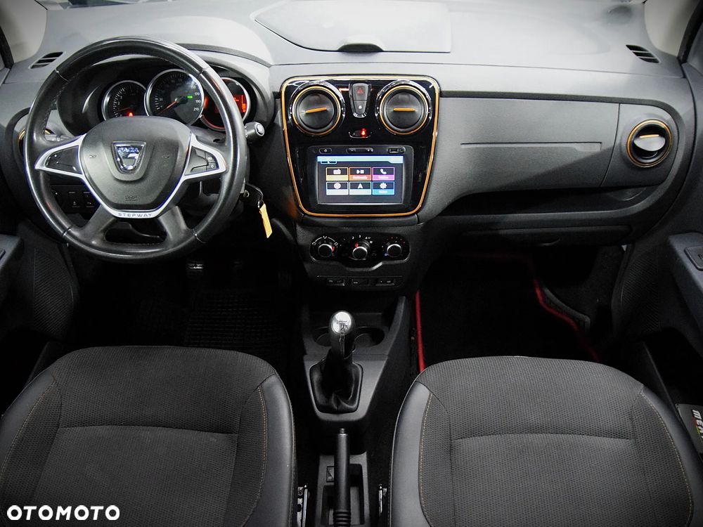 Dacia Lodgy 1.2 TCe Stepway - 6