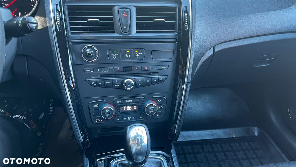 Renault Latitude - 5