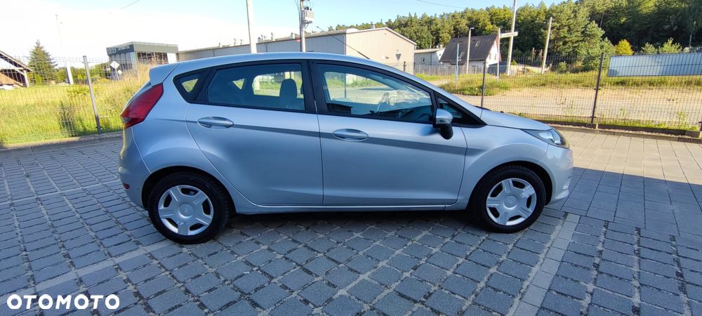 Ford Fiesta 1.6 TDCi DPF Gold X (SVP) - 11