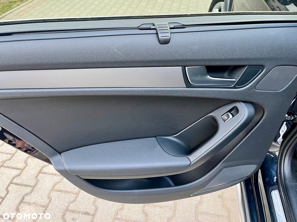 Audi A4 Allroad - 30