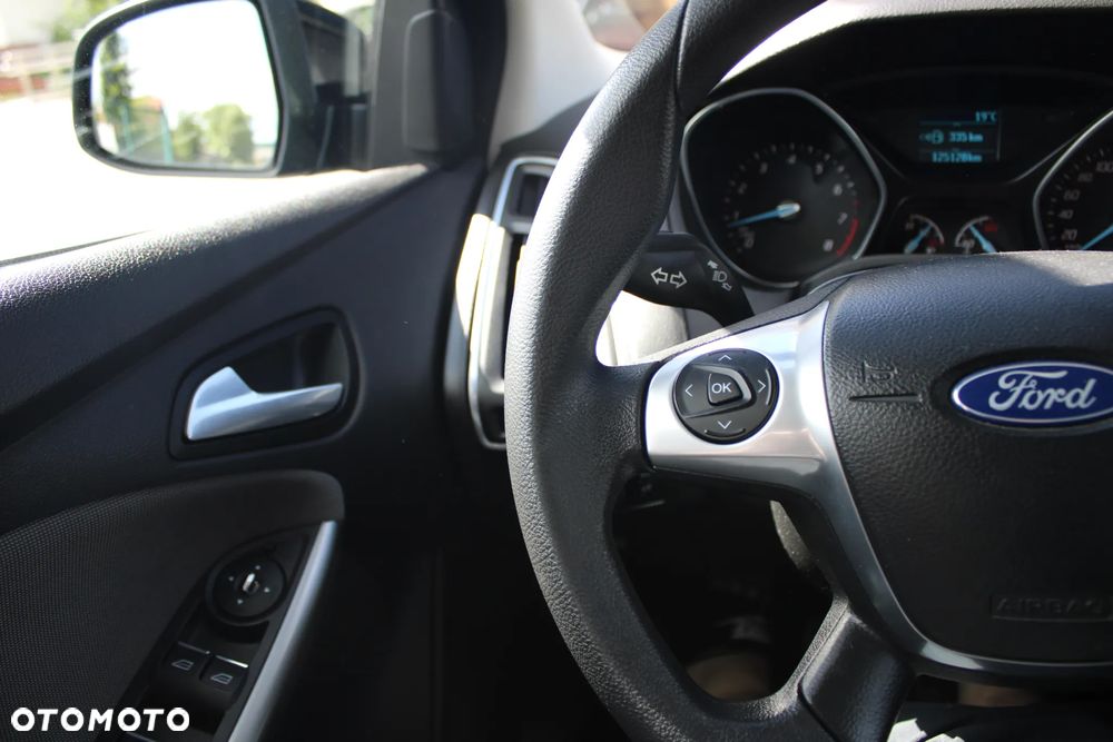 Ford Focus 1.0 EcoBoost STart-Stopp-System TITANIUM - 25