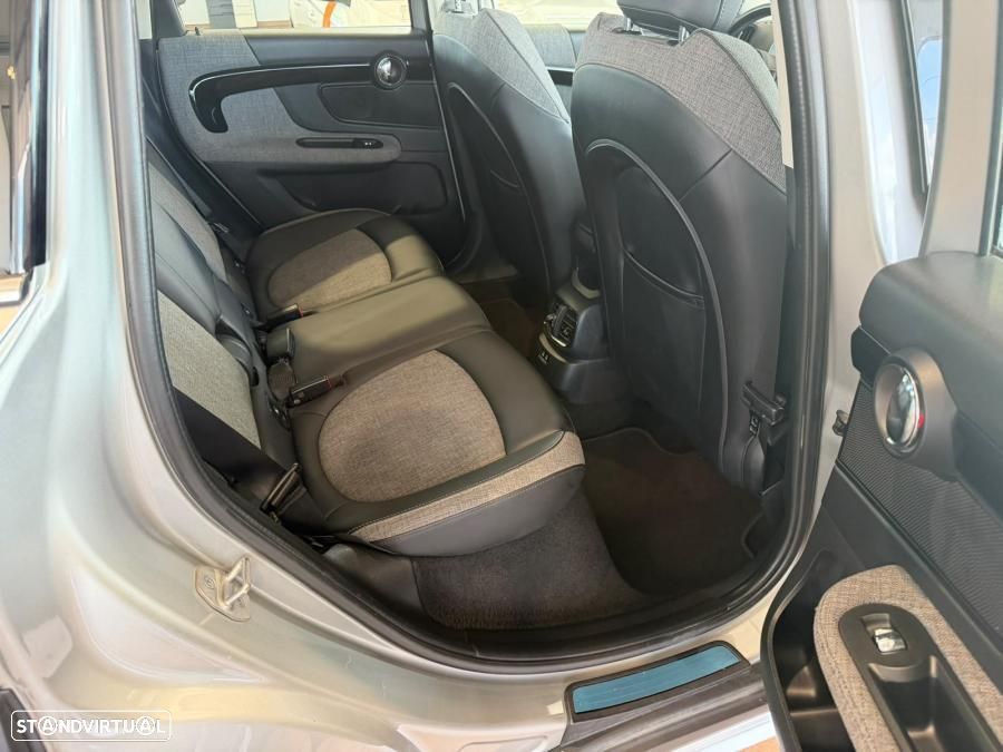 MINI Countryman Cooper SE ALL4 Auto - 17