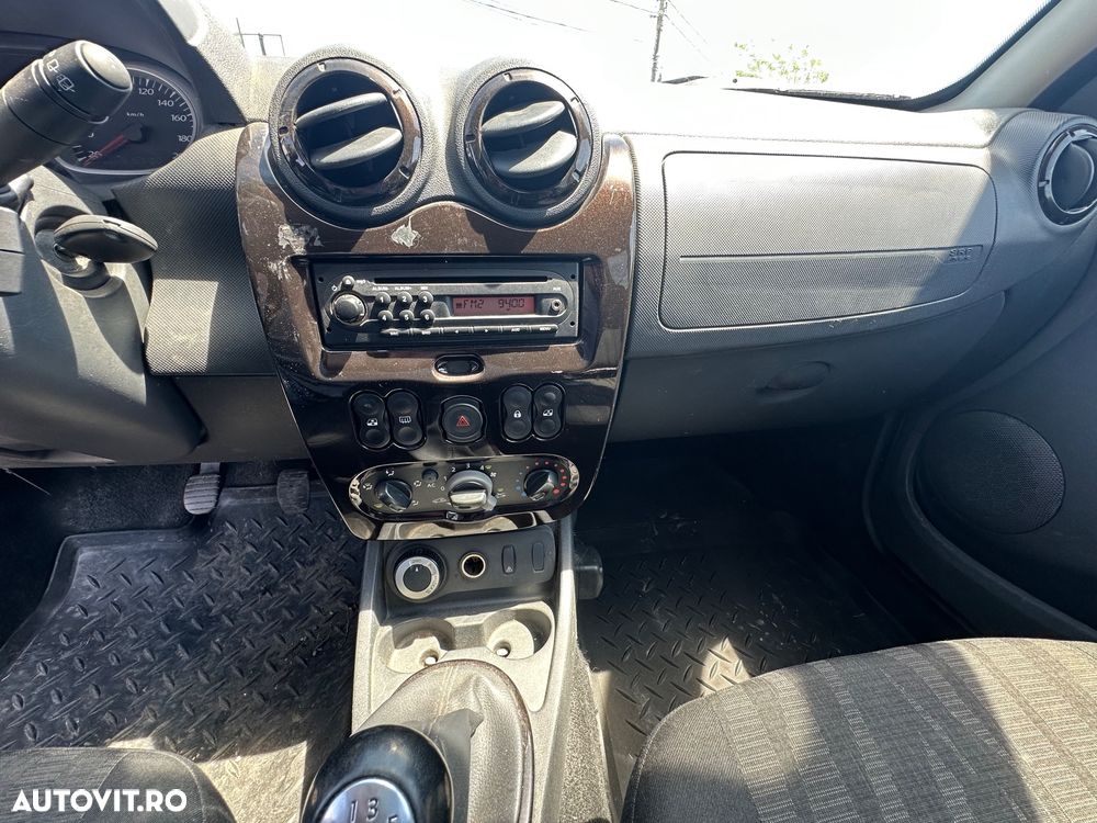 Dacia Duster dCi 110 FAP 4x4 Laureate - 8