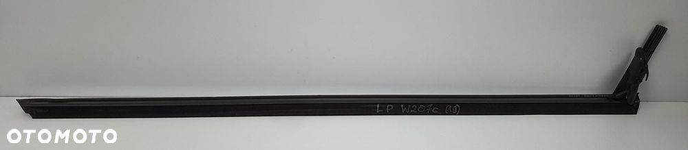 LISTWA SZYBY LEWY PRZÓD MERCEDES W207 A2077200300 - 6