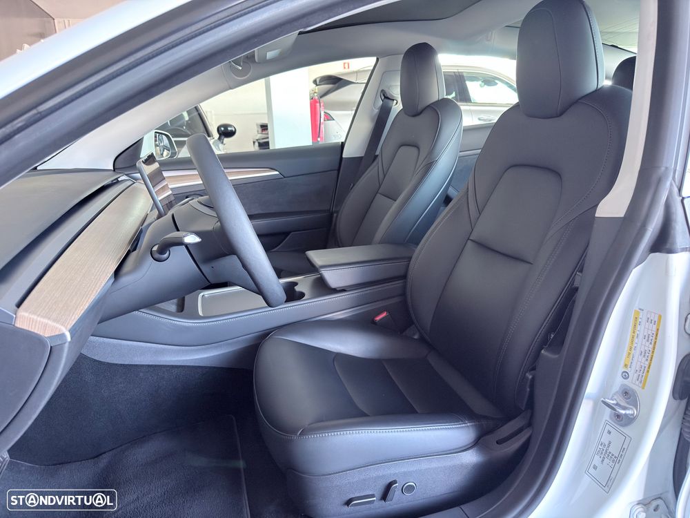 Tesla Model 3 Tração Traseira Standard - 24
