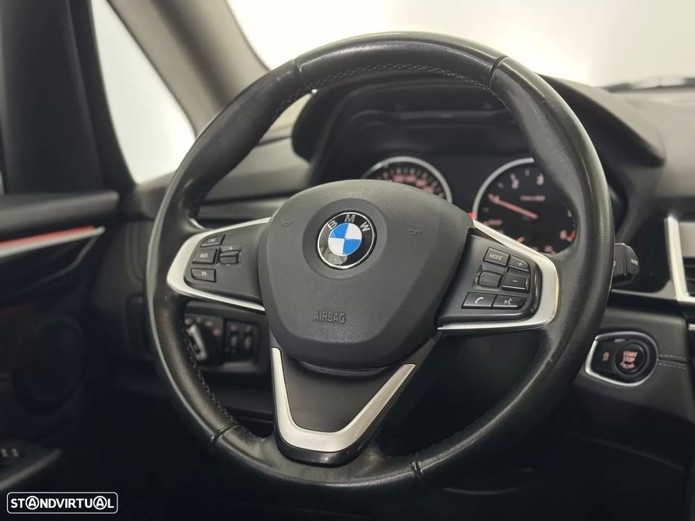 BMW 216 Gran Tourer d Line Sport - 24
