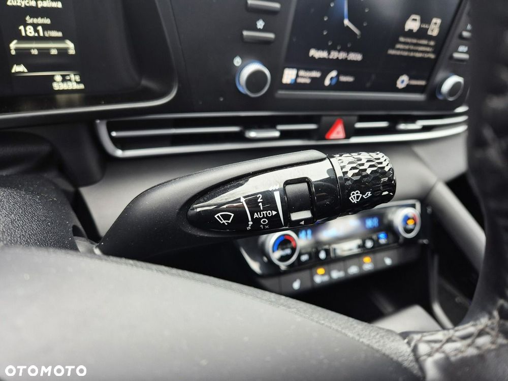 Hyundai Elantra - 21
