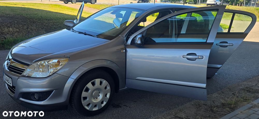 Opel Astra 1.4 150 Jahre - 22