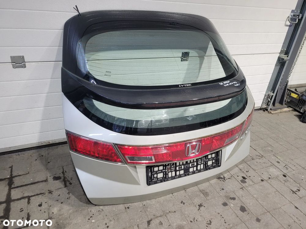 Honda civic VIII ufo 07r 5d Klapa bagaznika YR559M - 2