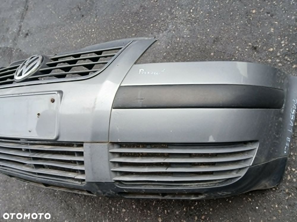Volkswagen Passat B5 Zderzak przedni - 4