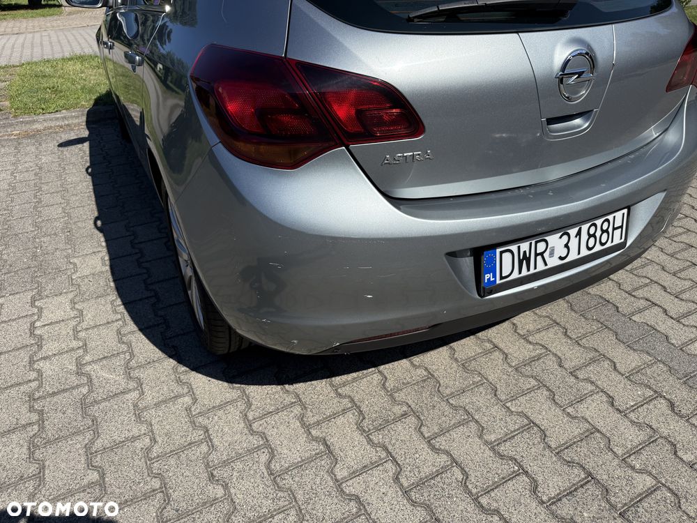 Opel Astra 1.6 - 16